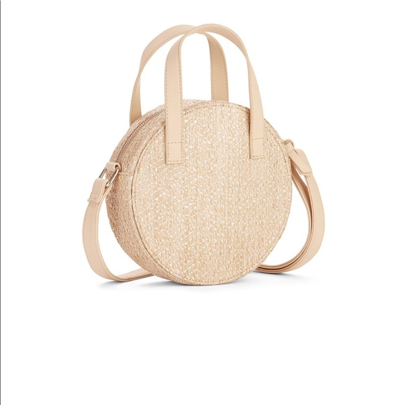 Handbags - FREE WITH BUNDLE! NWT circle crossbody purse!